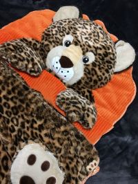 HUGFUN PLUSH SLEEPING BAG 肉球マニア向け！？