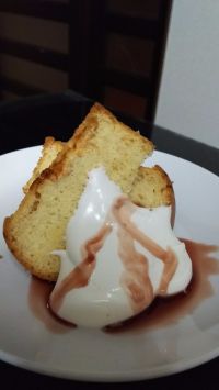 クランベリージュースでシフォンケーキ