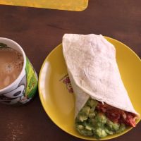 座間でチキン&アボカドのブリトー見かけた方いらっしゃいますか？