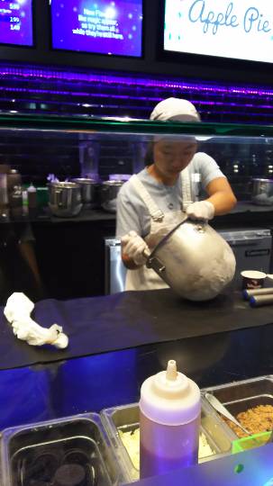 ひとりで【ハワイアンフェア】開催！ハワイに行った事有る方も無い方も一緒にワイワイしませんか♪