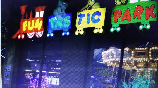 ひとりで【ハワイアンフェア】開催！ハワイに行った事有る方も無い方も一緒にワイワイしませんか♪