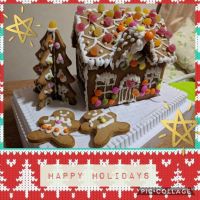 クリスマスのお菓子の家「ジンジャーブレッドハウス」を作りました。