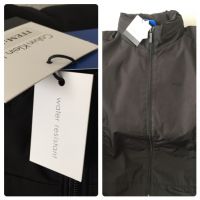 カルヴァンクライン・ジーンズの防水ジャケット