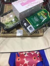 本日限定スタンドクーポンのカシミヤティッシュ今現在まだあるようです。