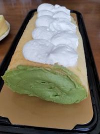 抹茶&クランベリーロールケーキ