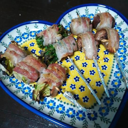 豚バラスライスで博多風野菜巻き串