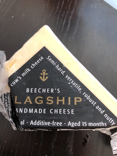 BEECHER’S フラッグシップチーズ