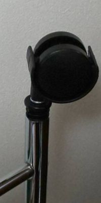 ワゴンのキャスターが入らない