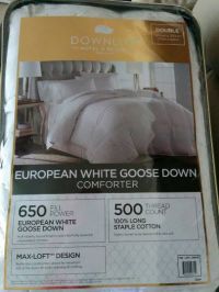 ホワイトグースダウンの掛け布団があ買得に！