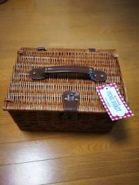 over&backピクニックバスケット