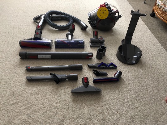 ダイソン Dyson の掃除機教えて下さい