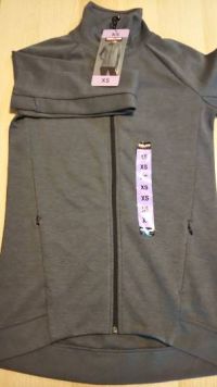 9月29日(日曜日)　久山倉庫店｜16:20分くらいに会員更新のため
混...