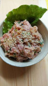 まぐろのたたきでなめろう