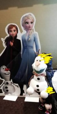 ほぼ等身大のオラフがいました