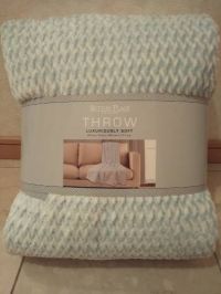 SUTTON PLACE ひざ掛け