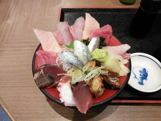 【スナックJINJIN】OPENいたします(^^)　さあ、歌って踊って騒ごう！