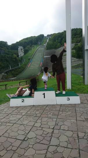 【スナックJINJIN】６号店、クーラーいらずの寒い社交場にいらっしゃい～♡