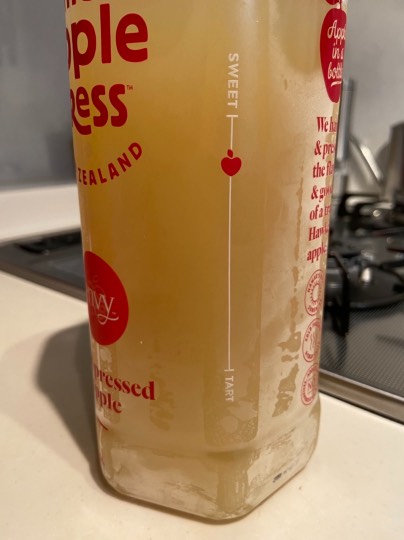 11月1日(日曜日)　尼崎倉庫店｜おはようございます。
取り急ぎ。
オ...