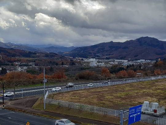 11月23日(月曜日)　かみのやま倉庫店｜10時ジャストに屋上駐車場で緊急地震速報...