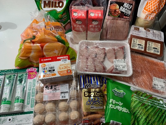 11月27日(金曜日)　広島倉庫店｜朝いち来てみました！

アンパンマン...