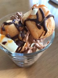 プロフィットロールデザート