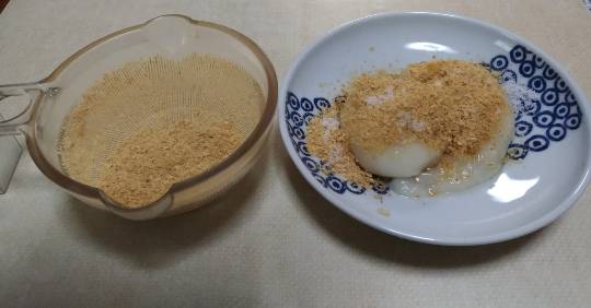 【スナックJINJIN】皆様のおかげで１０号店＆１周年♥