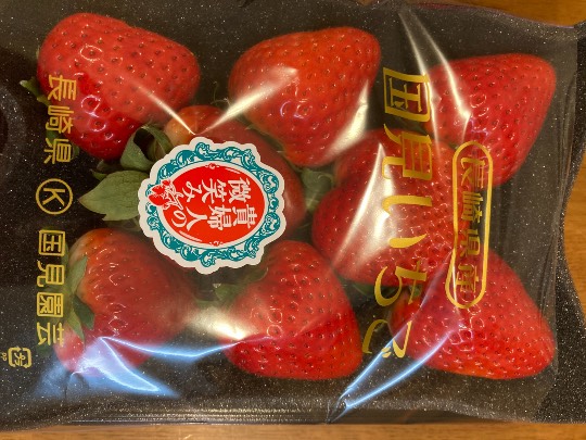 【スナックJINJIN】皆様のおかげで１０号店＆１周年♥