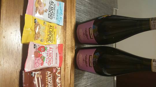 3月8日(月曜日)　広島倉庫店｜フードコート
＊柑橘スムージー、みかん...