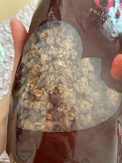 ラブ クランチ オーガニックグラノラのいちご