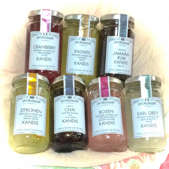 マスク同窓会詰所兼ニューフェイス歓迎所(思いやり)