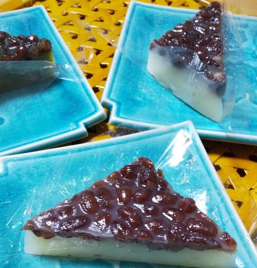 【スナックJINJIN】21号店　ハタチヲスギタラニジュウイチ♥