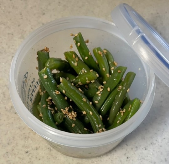 【スナックJINJIN】21号店　ハタチヲスギタラニジュウイチ♥