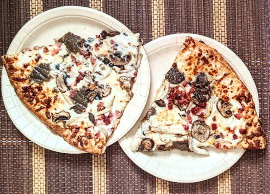 10月3日(月曜日)　岐阜羽島倉庫店｜クーポンの猫のトイレの砂ありませんか？...｜今日　生筋子　698円でした。
グレー...