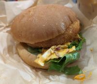 9月27日(水曜日)　中部空港倉庫店｜アイリスオーヤマの4段の棚があるか見てい...