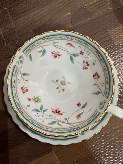 【スナックJINJIN】キッチンカー  水面に映る風 または秋  (出張営業５)