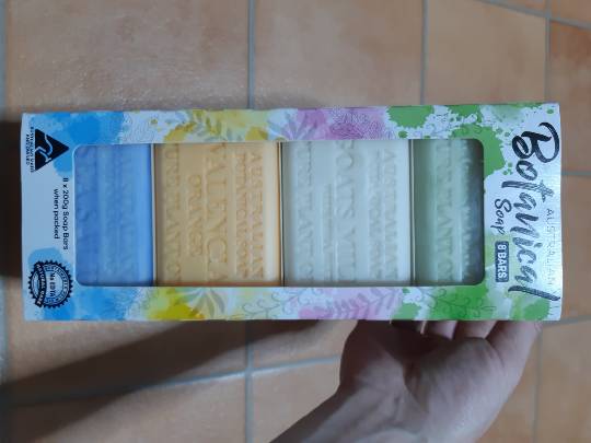 ボタニカルソープ  ヤギミルク&amp;大豆オイル