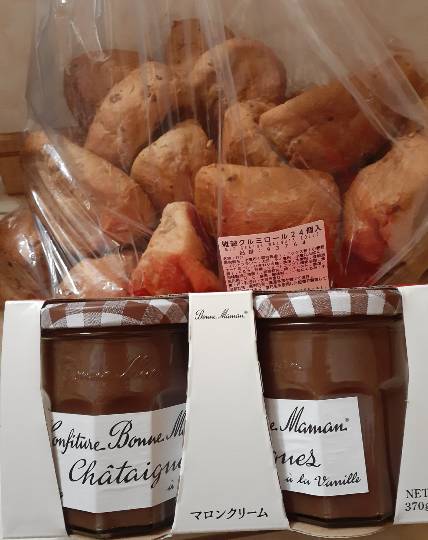 9月29日(月曜日) 　和泉倉庫店｜おはようございます♪
献血車来てます！...