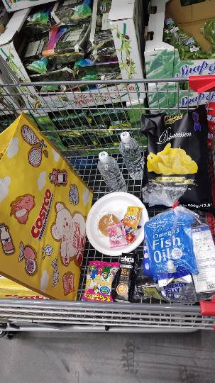 2月27日(金曜日) 　札幌倉庫店｜中で貰えました...