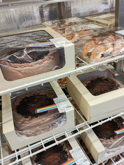 8月23日(日曜日) 　和泉倉庫店｜おはようございます♪

トンネル側並...